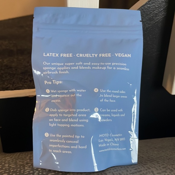 Latex free cruelty free vegan makeup sponge - Picture 3 of 3